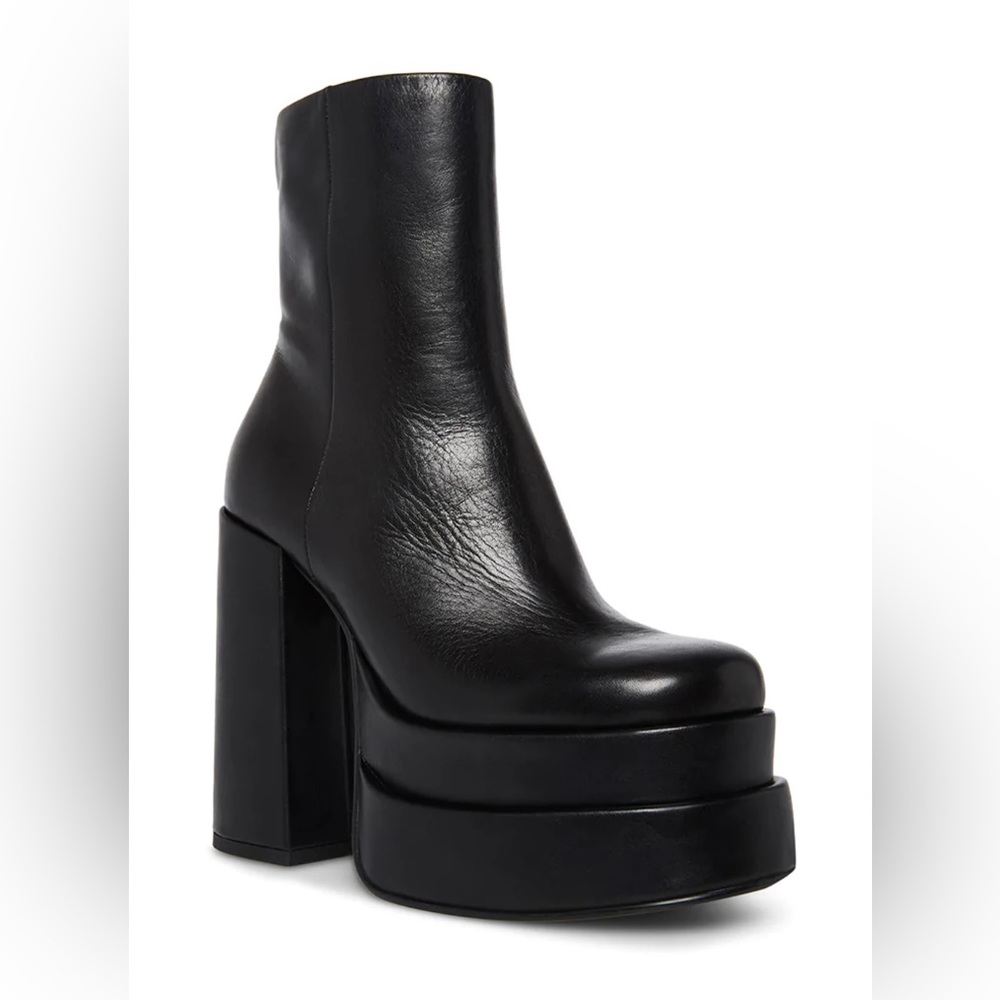 Steve Madden Cobra Booties